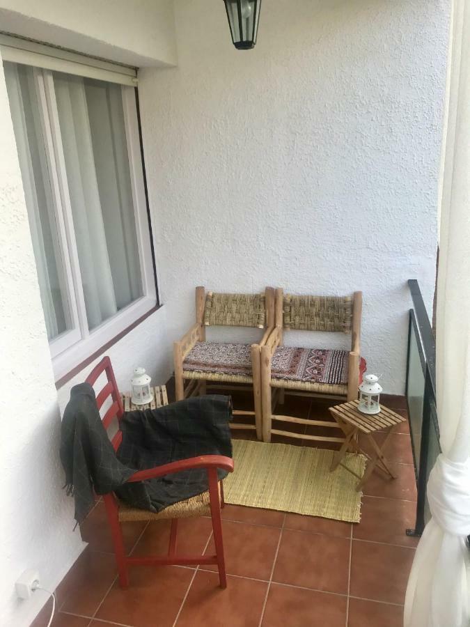 Apartment Seaside In Steps From Beaches With Private Patio *